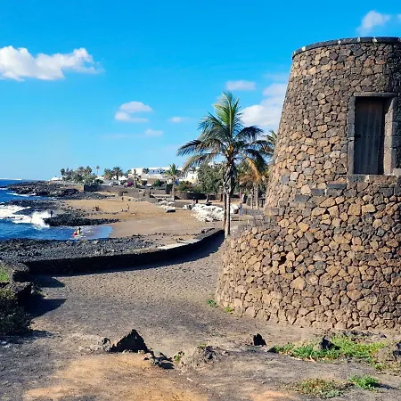 Playa Bastian - Piscina Climatizada - Wifi - Playa 1 Min. דירה