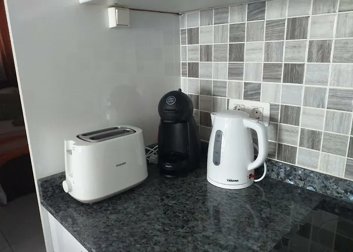 Playa Bastian - Piscina Climatizada - Wifi - Playa 1 Min. Apartament