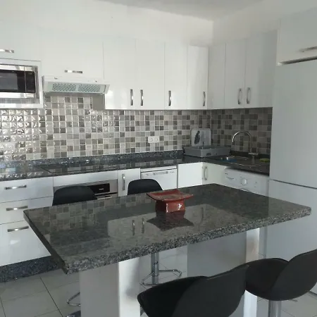 Playa Bastian - Piscina Climatizada - Wifi - Playa 1 Min. Appartement *