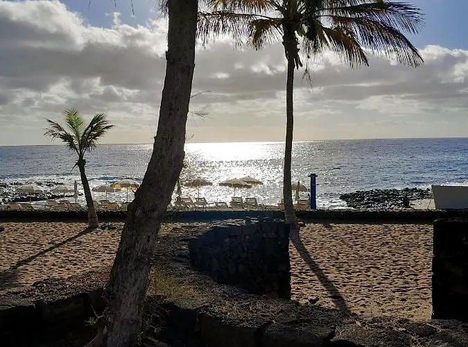 Playa Bastian - Piscina Climatizada - Wifi - Playa 1 Min. Appartement Costa Teguise